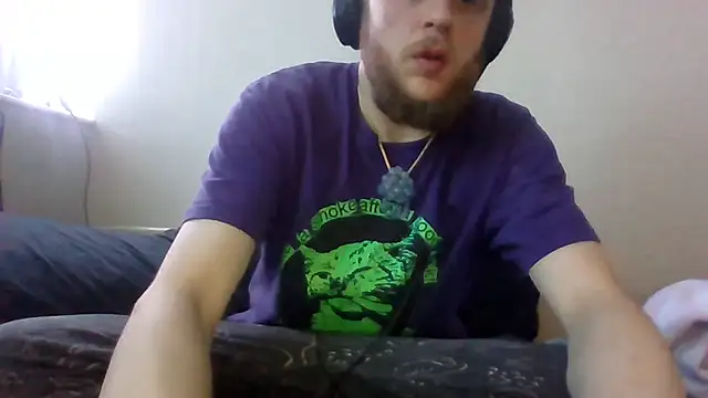 Snapshot of alejandro69420 chatting on 05-24-26, 03:28 alejandro69420 online show from 05-24-26, 03:28