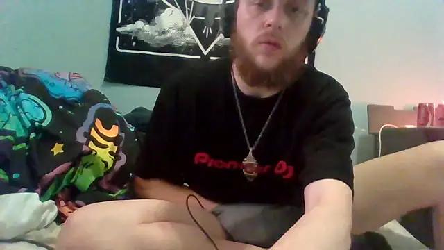 Snapshot of alejandro69420 chatting on 06-18-26, 05:06 alejandro69420 online show from 06-18-26, 05:06