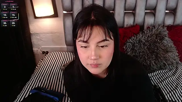 Snapshot of Sofiia_Vega_ chatting on 04-04-26, 01:19 Sofiia Vega online show from 04-04-26, 01:19