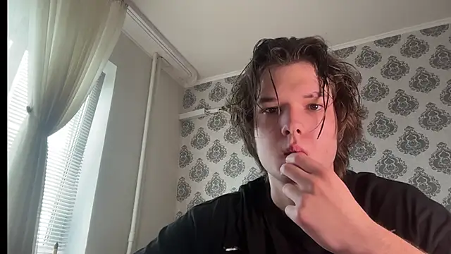 Snapshot of tomasdickpick chatting on 06-07-26, 07:45 tomasdickpick online show from 06-07-26, 07:45