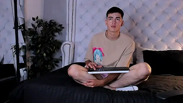 Xander Noir online show from 03-30-26, 07:26