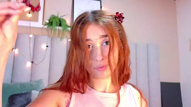 Snapshot of StarrMoon__ chatting on 05-15-26, 02:51 StarrMoon online show from 05-15-26, 02:51