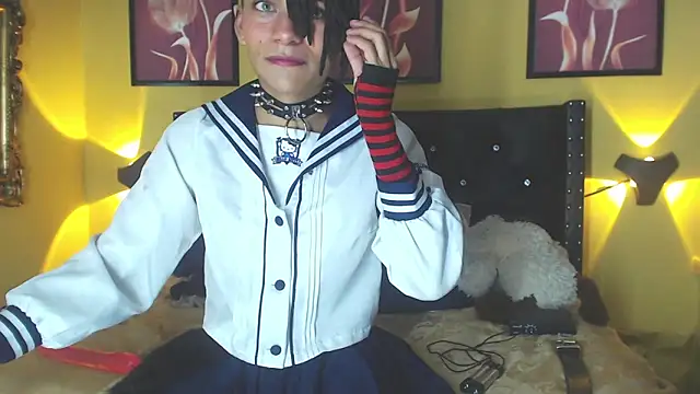 Snapshot of romeo_laurient chatting on 05-18-26, 08:36 romeo laurient online show from 05-18-26, 08:36