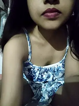 Snapshot of ALIZA_FENDY chatting on 07-25-26, 07:55 ALIZA FENDY online show from 07-25-26, 07:55