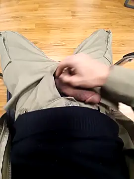 Snapshot of Alp212 chatting on 03-23-26, 06:56 Alp212 online show from 03-23-26, 06:56