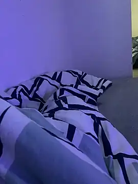 Snapshot of euerpaar292 chatting on 03-23-26, 10:19 euerpaar292 online show from 03-23-26, 10:19