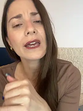 Snapshot of natashakinski chatting on 04-20-26, 06:42 natashakinski online show from 04-20-26, 06:42