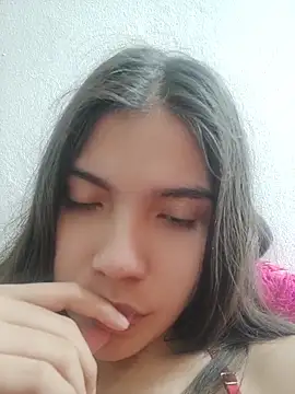 Snapshot of your_baby_violet chatting on 04-19-26, 06:10 your baby violet online show from 04-19-26, 06:10
