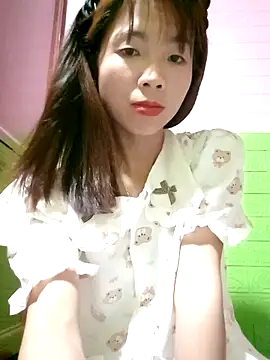 AmyLinee01 online show from 04-30-26, 05:36