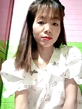 Snapshot of AmyLinee01 chatting on 05-11-26, 10:54 AmyLinee01 online show from 05-11-26, 10:54