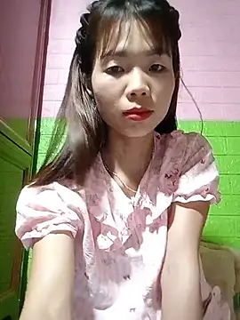 Snapshot of AmyLinee01 chatting on 05-14-26, 10:44 AmyLinee01 online show from 05-14-26, 10:44