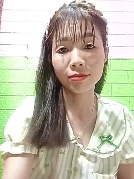 Snapshot of AmyLinee01 chatting on 06-16-26, 12:08 AmyLinee01 online show from 06-16-26, 12:08