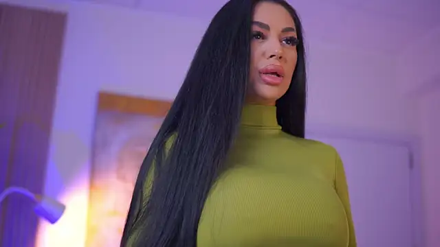 LatinaMorene online show from 04-01-26, 06:27