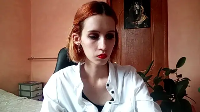 Snapshot of SirenFrost chatting on 06-11-26, 03:21 SirenFrost online show from 06-11-26, 03:21