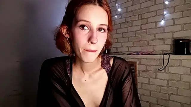 Snapshot of SirenFrost chatting on 06-13-26, 03:21 SirenFrost online show from 06-13-26, 03:21