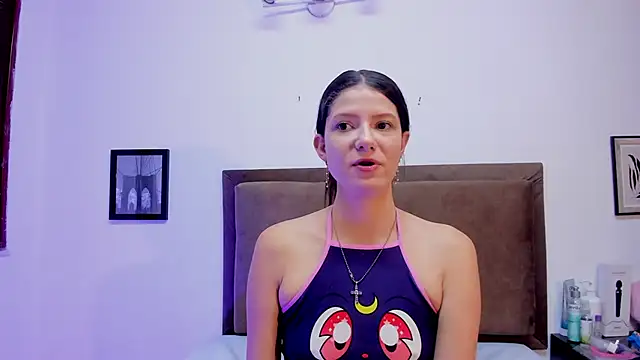 sofy bonnet1 online show from 06-08-26, 12:05