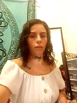 chiquitilla41 online show from 06-02-26, 09:33