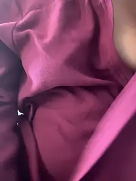 Supremegirlvibes online show from 04-06-26, 01:45