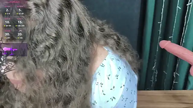 Snapshot of daddysgirl9978 chatting on 05-22-26, 10:43 daddysgirl9978 online show from 05-22-26, 10:43
