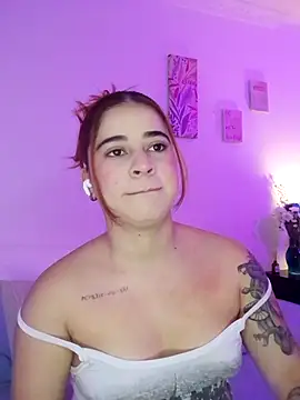 Snapshot of martina_connor1 chatting on 05-15-26, 12:23 martina connor1 online show from 05-15-26, 12:23