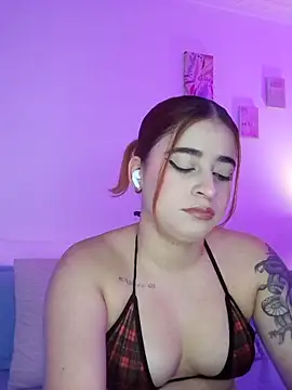 Snapshot of martina_connor1 chatting on 05-20-26, 04:46 martina connor1 online show from 05-20-26, 04:46