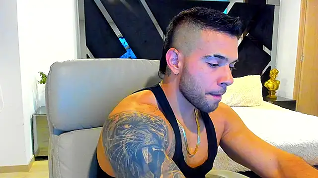 Raytorres online show from 07-12-26, 12:23