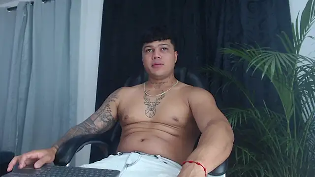 Snapshot of Pedro_x777 chatting on 04-04-26, 05:38 Pedro x777 online show from 04-04-26, 05:38