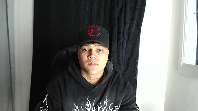 Snapshot of Pedro_x777 chatting on 04-11-26, 12:59 Pedro x777 online show from 04-11-26, 12:59