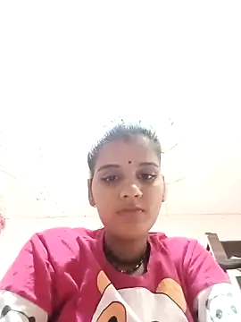 Snapshot of Raveena0990 chatting on 05-26-26, 09:49 Raveena0990 online show from 05-26-26, 09:49