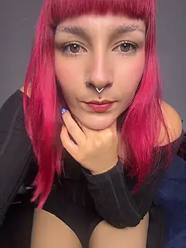 Snapshot of Amelie-RedHoney chatting on 06-23-26, 10:41 Amelie-RedHoney online show from 06-23-26, 10:41