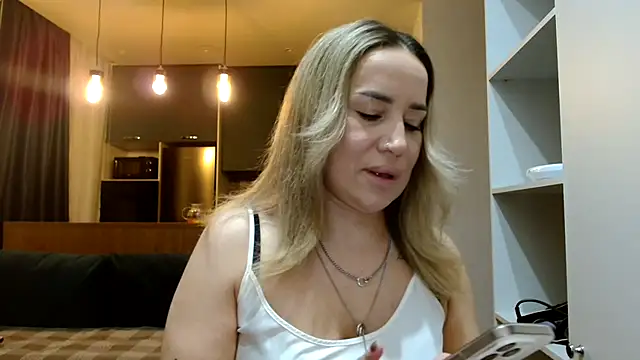 Snapshot of Kasara_Bonny chatting on 03-23-26, 04:11 Kasara Bonny online show from 03-23-26, 04:11