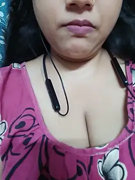 Snapshot of strip_mayuri chatting on 05-17-26, 07:10 strip mayuri online show from 05-17-26, 07:10
