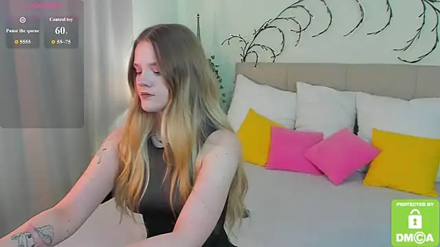 Snapshot of Emma_peach chatting on 06-10-26, 07:51 Emma peach online show from 06-10-26, 07:51