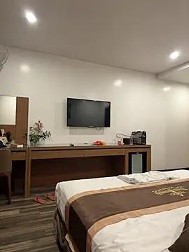 Snapshot of ocoq12 chatting on 03-23-26, 01:48 ocoq12 online show from 03-23-26, 01:48