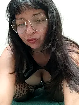 LisaMargo online show from 06-19-26, 04:00