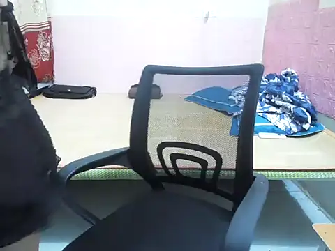 Snapshot of lusa_baby chatting on 06-08-26, 12:27 lusa baby online show from 06-08-26, 12:27