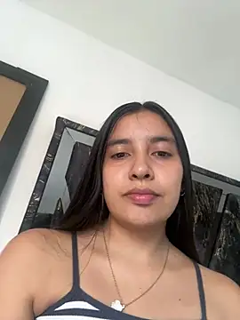 HaileyBiieber online show from 04-04-26, 09:12