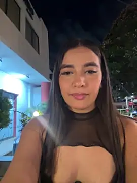 HaileyBiieber online show from 04-11-26, 02:49