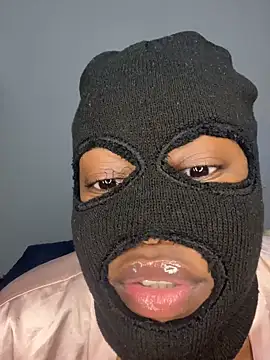 Snapshot of xxxchocolatepussy chatting on 07-18-26, 11:41 xxxchocolatepussy online show from 07-18-26, 11:41