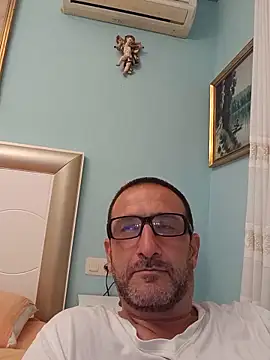 Snapshot of DanTrov79 chatting on 05-23-26, 08:46 DanTrov79 online show from 05-23-26, 08:46
