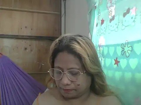 Snapshot of PinayChristine chatting on 06-09-26, 04:35 PinayChristine online show from 06-09-26, 04:35