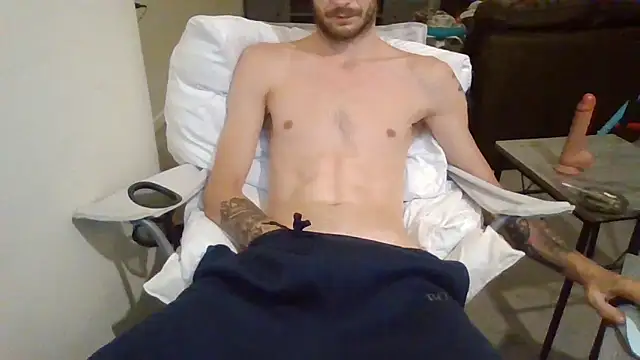 feetlovrr94 online show from 05-28-26, 11:57