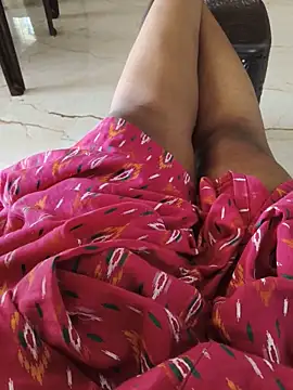 Snapshot of Tamil-swathi99 chatting on 05-28-26, 02:31 Tamil-swathi99 online show from 05-28-26, 02:31