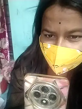 Snapshot of Curvy_Divaa chatting on 03-24-26, 06:24 Curvy Divaa online show from 03-24-26, 06:24