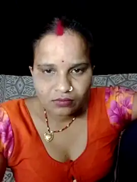 Snapshot of Shivani09900 chatting on 05-27-26, 06:49 Shivani09900 online show from 05-27-26, 06:49