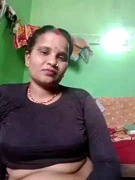 Snapshot of Shivani09900 chatting on 05-28-26, 07:49 Shivani09900 online show from 05-28-26, 07:49