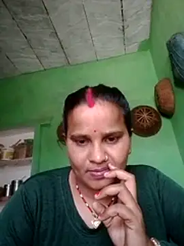 Snapshot of Shivani09900 chatting on 05-31-26, 06:31 Shivani09900 online show from 05-31-26, 06:31