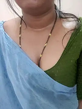 Snapshot of Ramya_456 chatting on 06-07-26, 05:55 Ramya 456 online show from 06-07-26, 05:55