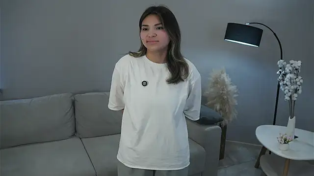 Snapshot of SueSlovak chatting on 03-24-26, 11:04 SueSlovak online show from 03-24-26, 11:04