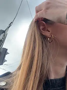 Snapshot of FReyja_44 chatting on 03-27-26, 11:32 FReyja 44 online show from 03-27-26, 11:32